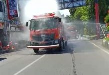 Warga Makassar Diminta Tinggal Dirumah, Iqbal Keliling Kota Semprot Disinfektan