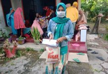 Amaly Pionir, Bagi Sembako di Kelurahan Tanah Kongkong untuk 103 KK