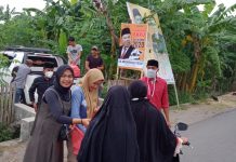 Di Kerja Bukan di Cerita, Melenial Berbagi Takjil dan Sembako