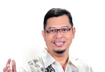 Teror Mikroba dan Distorsi Social Distancing