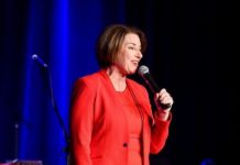Amy Klobuchar: Minta Joe Biden Pilih Cawapres Wanita Non-Kulit Putih