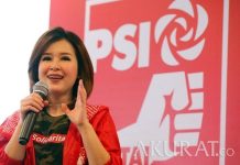 Partai Besutan Grace Natalie, PSI Lutra Berbagi Sapi Kurban Pada Pengungsi Banjir Masamba