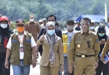 Gubernur Sulsel Kunjungi Masamba, Tinjau Lokasi Hunian Sementara (Huntara)