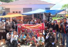 Tim Trauma Healing Biro SDM Polda Sulsel Pulihkan Trauma Anak-anak Korban Banjir Bandang Luwu Utara