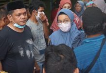 Anggota DPRD Makassar, Fasruddin Rusli Dampingi Melinda Aksa Kunjungi Korban Kebakaran di Macini