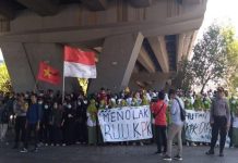 Titik Unjuk Rasa Mahasiswa-Buruh Pagi Hingga Petang di Makassar