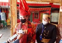 Di Istana Kerajaan Gowa, Ketua Alumni PNUP Rais Petta Paladang, Dampingi Raja Gowa ke XXXVIII Terima Menpan RB