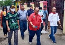 Hasan Sijaya, Salurkan Bantuan di Perpus Desa Popo