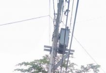 Tiang Listrik Keadaan Miring, Warga: Berkali-kali PLN di Hubungi Belum di Tanggapi