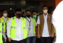Menag dan Kepala BNPB Indonesia Menerima Kedatangan Vaksin Covid-19 Tahap 3