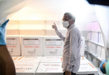 Gubernur Sulsel Tinjau Gudang Khusus Penyimpanan Vaksin Sinovac Covid-19