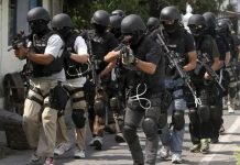 Breaking News, Densus 88 AT/Mabes Polri Tangkap Terduga Teroris di Makassar