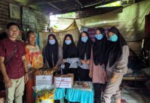Peduli Sesama, Yayasan Irwan Rahmani Nusantara Menyerahkan Bantuan Kepada Nenek Saleha dan Nenek Ondeng