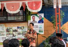 Amir Uskara, Wakafkan 260 Buku Miliknya untuk Perpustakaan Lorong Desa di Sulsel
