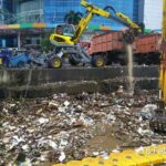 Pemprov DKI Jakarta, Terus Lakukan Pembersihan Aliran Sungai