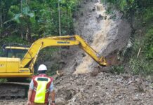 Video Alat Berat Angkut Material Longsor, Kadis PUPR Bulukumba: Alat Berat Tiba Sejak Pagi di Kahayya