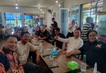 Hadir di Rakorwil Nasdem Sulsel, RG Berbaur dengan Penikmat Kopi di Makassar