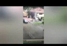 Video Utuh, Seorang Perempuan Menyerang Mabes Polri