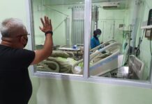 Wakil Ketua DPRD Kota Tual, Sambangi RS Bhayangkara Jenguk Korban Bom di Makassar