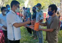 Dukung Program 100 Kerja Bupati dan Wabup, DTPHP Bulukumba Beri 7000 Bibit Cengkeh ke 7 Kelompok Tani