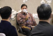 Airlangga Terima Sejumlah Artis, Cari Solusi Dimasa Pandemi COVID-19