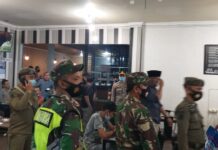 Tim Gabungan Bubarkan Pengunjung Warkop, Warga: Walikota Makassar Sudah Cabut Aturan Batas Waktu Jam Malam