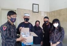 Kembali KBPPP Polri Resor Makassar Berbagi Takjil di Akhir Ramadan 1442 H