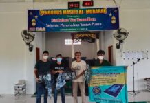 Loyalis Erick Thohir Di Sultra Bagikan Sajadah Gratis Ke Masyarakat Kendari