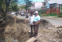 Warga Bulukumba Swadaya Bangun Drainase Usai Bupati Buka Saluran Air, Mustari: Saya Siap Hibahkan Tanah untuk Kanal dan Jalan Lingkar
