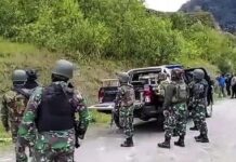 TPNPB-OPM Hadang Pasuk Elit TNI, Dua Alami Luka Tembak FOTO: Pasukan TNI/Polri Satgas Ops Nemangkawi usai melakukan kontak tembak dengan kelompok teroris KKB di Kampung Eromaga, Distrik Ilaga, Kabupaten Puncak. Kamis, (10/6/2022) lalu.