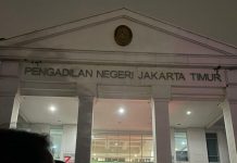 Jelang Putusan, Simpatis HRS sudah Berada di PN Jakarta Timur Sejak Malam Hari
