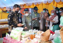 Anak Milineal Bulukumba Pamer Produk Hasil Pertanian, Wabup Beri Edukasi