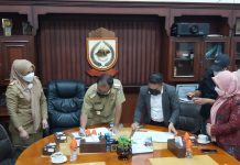 Pemkot dan KPU Makassar Menandatangani Nota Kesepahaman Tentang Pembentukan Kelurahan Peduli Pemilu