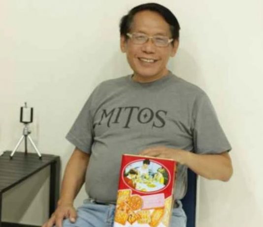 Bernadus Tokoh Ilustrator, Di Kaleng Biskuit Khong Guan Alasan Tanpa Ayah