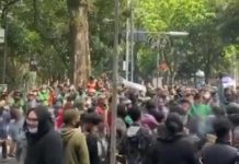 Video: Aksi Demo Tolak Perpanjangan PPKM di Bandung Berlangsung Ricuh