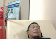 Beredar di Media Sosial Foto Ustad Yahya Waloni Terbaring Lemas