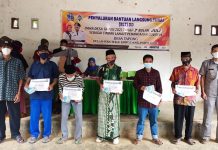 Pemdes Tapong Bagi BLT Dana Desa Saat Pandemi COVID-19, Warga: Terima Kasih Pak Desa