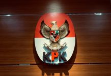 Konfrensi Pers OTT KPK, Bupati Probolinggo Terima Uang untuk Calon Pejabat Kepala Desa