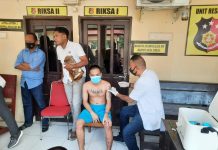Tahanan Polsek Manggala Terima Vaksinasi COVID-19