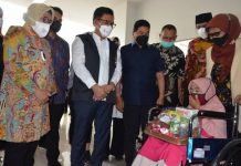 Komisi VIII Desak Pemerintah Selesaikan Permasalahan Distribusi Bansos