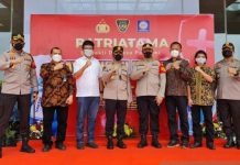 Video Kapolri Tinjau Kegiatan Vaksinasi COVID-19 Kerjasama Alumni AKPOL 95 dan BSI