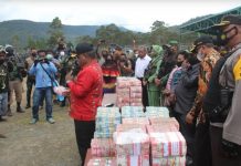 Pemkab Puncak Jaya Siapkan Rp12 Milyar untuk Damaikan 2 Suku yang Bertikai