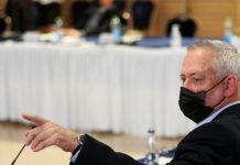 Menteri Israel Mengatakan Iran Memberikan Pelatihan Drone kepada Milisi di Dekat Isfahan