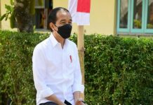 Jokowi Masuk Kampus, 10 Mahasiswa Bentang Poster di Bekuk Aparat