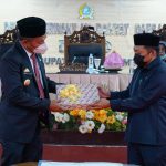 Bupati Serahkan KUA-PPAS Perubahan 2021 Kepada Ketua DPRD Bulukumba