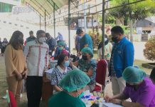 HIPMI, PMI dan KNPI Gelar Vaksin Gratis di Kampus IAKN Toraja