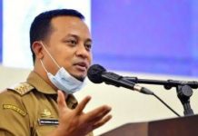 Plt.Gubernur Sulsel Terbitkan SK TPLD, BAK Humas FOTO: Plt. Gubernur Sulawesi Selatan Andi Sudirman Sulaeman