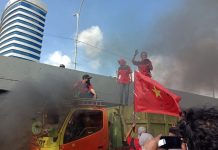 Soal Kasus DAK PSDA Bulukumba, PPM Sebut Kejati Sulsel Dilema FOTO: Perhimpunan Pergerakan Mahasiswa kembali menggelar aksi unjuk rasa di depan Kantor Kejaksaan Tinggi Sul-Sel. Di Jln urip Sumoharjo, Senin 4 Oktober 2021