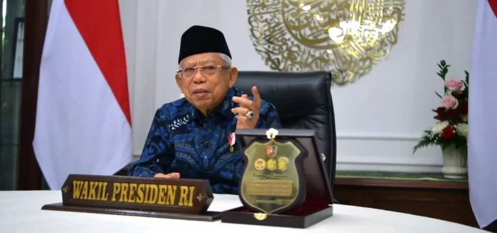 FOTO: Wapres memberikan pidato kunci pada Sespimti Polri Dikreg Ke-30 dan Sespimmen Polri Dikreg Ke-61 Tahun 2021, Rabu (06/10/2021). (Foto: BPMI Setwapres)