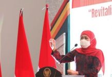Gubernur Jatim Buka Rakernas II Dekopin, Khofifah: Ajak Gencarkan Transformasi Digital UMKM FOTO: Gubernur Jawa Timur Khofifah Indar Parawansa memberikan arahan khusus dalam Rakernas II Dewan Koperasi Indonesia (Dekopin) Kamis (7/10/2021).